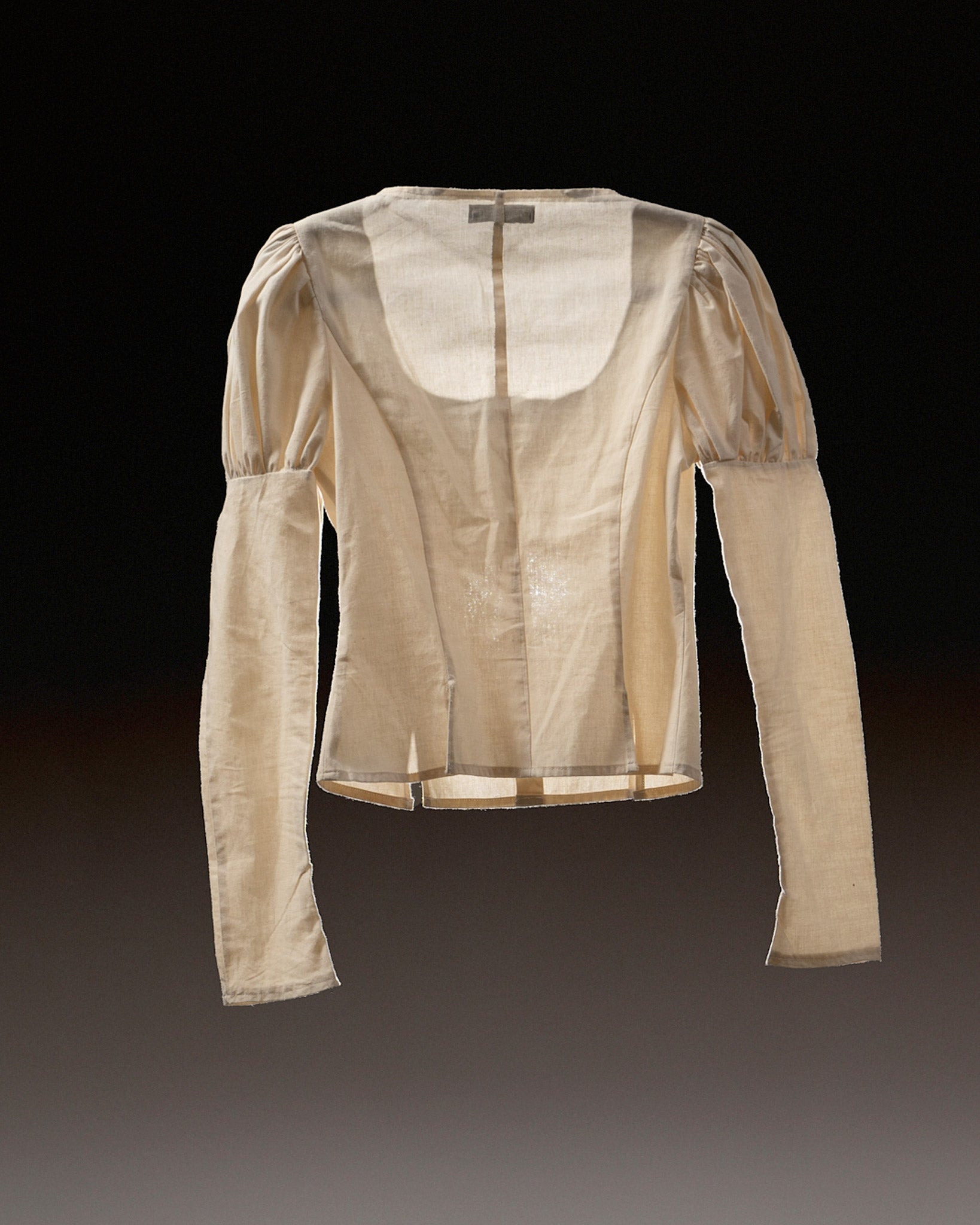 005-75 White Dama Shirt