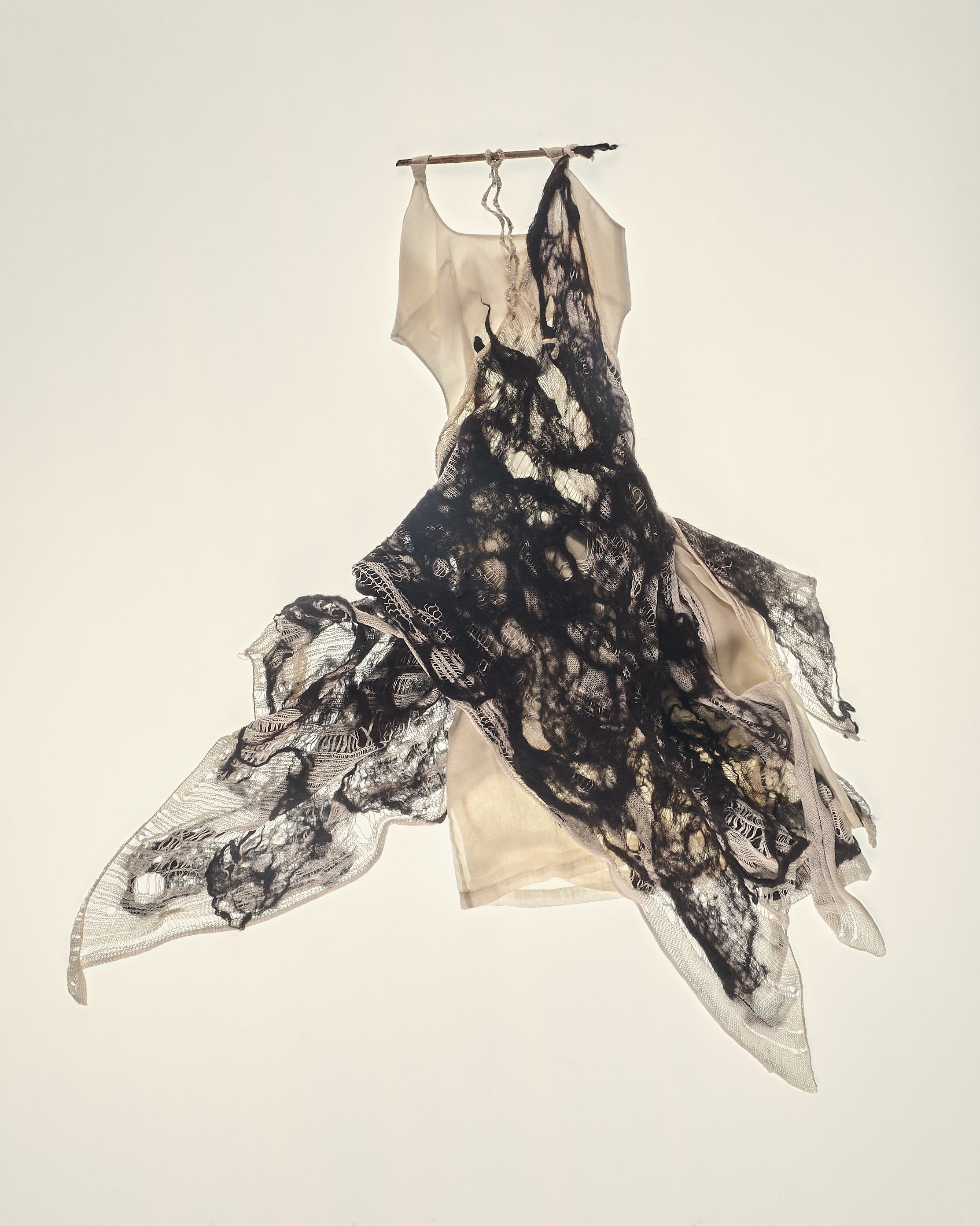 003-09 Felt Wood Dress